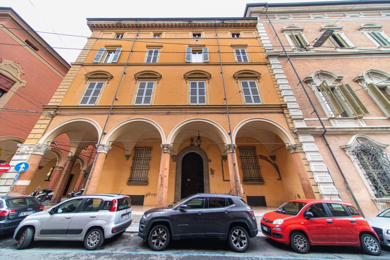Lussuoso Appartamento Nel Cuore Di Болонья Екстер'єр фото